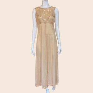 Vintage 1960's Champagne Lace Slip Size Medium